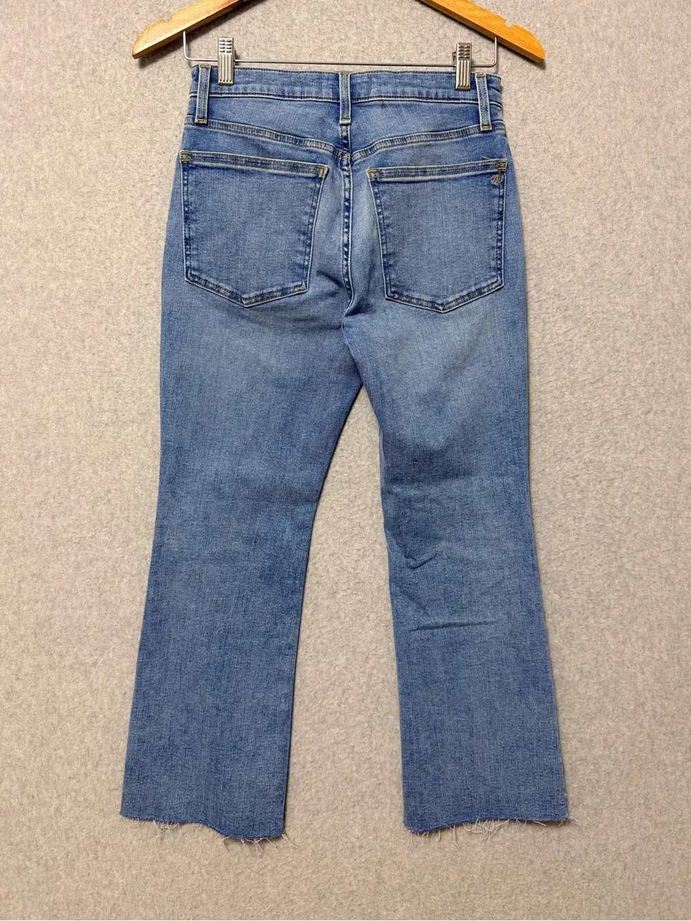 Madewell Short Flare Crop Jeans NWT Size 26S Medium Wash Super Stretch Raw Hem